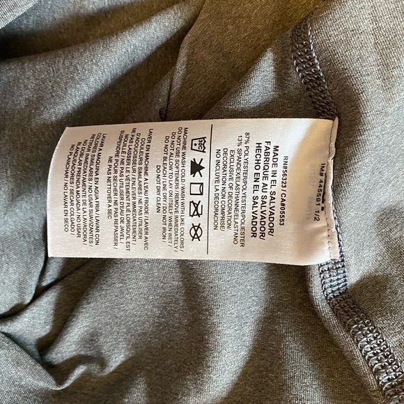 Gray nike athletic shirt - Picture 4 of 4